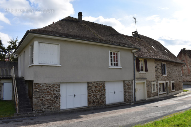 Maison à LUBERSAC