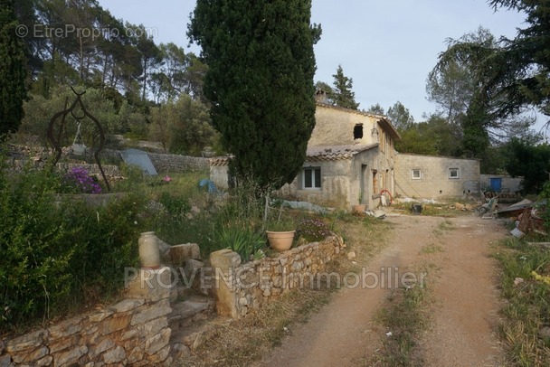 Maison à LORGUES