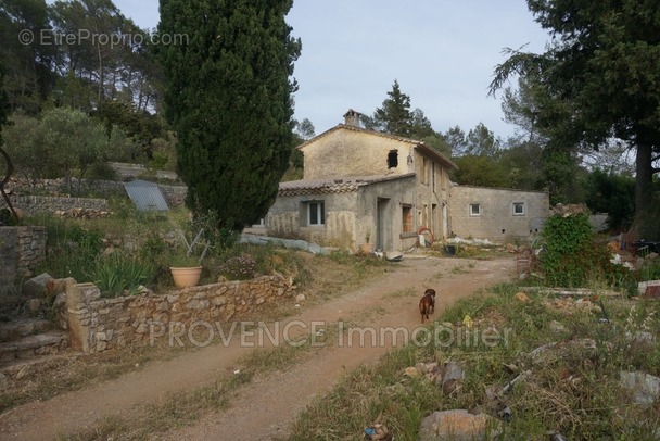 Maison à LORGUES