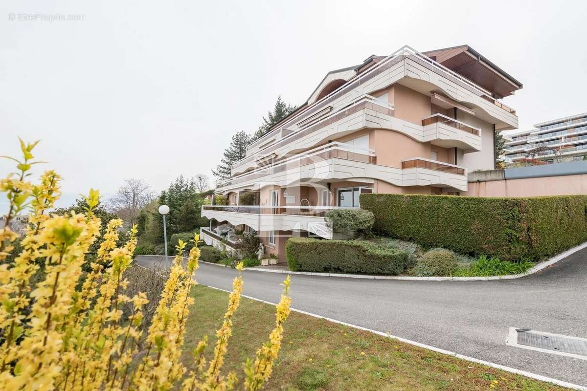 Appartement à EVIAN-LES-BAINS