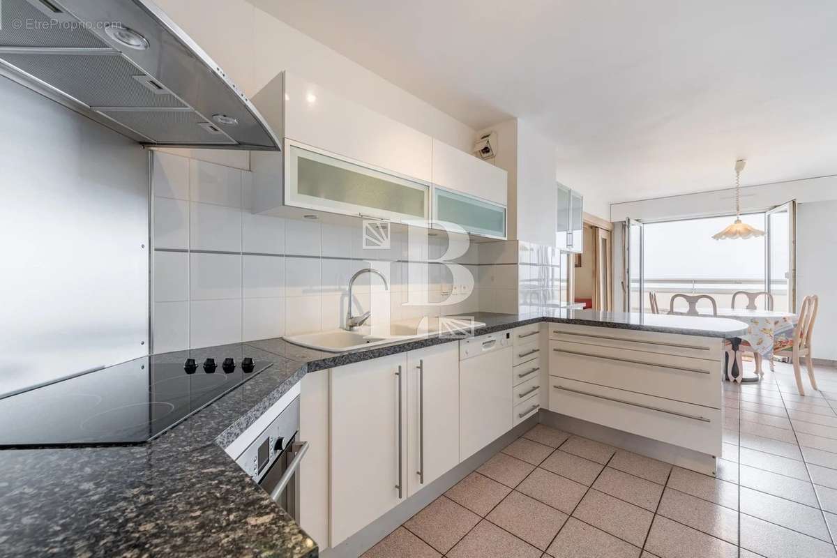 Appartement à EVIAN-LES-BAINS