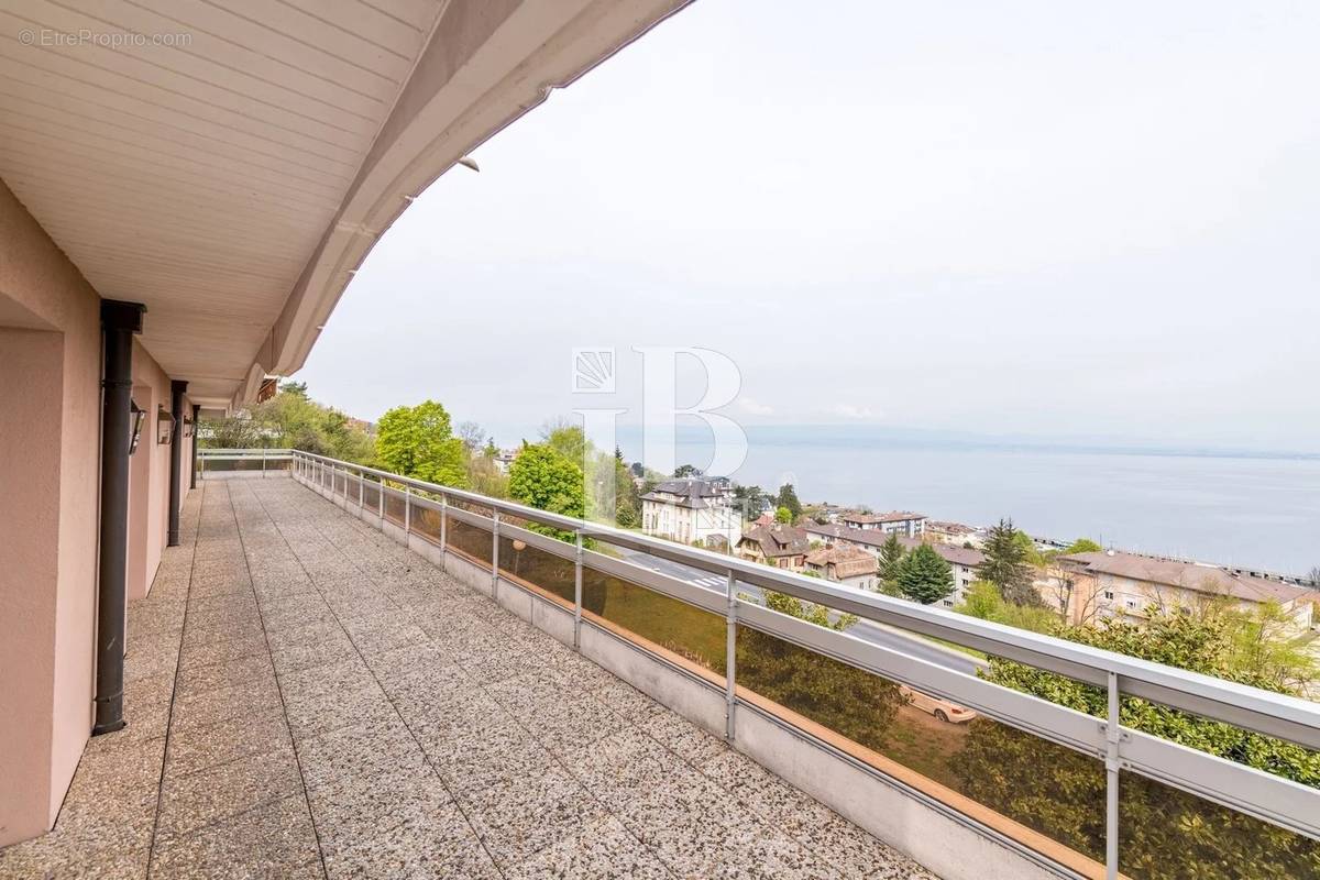 Appartement à EVIAN-LES-BAINS