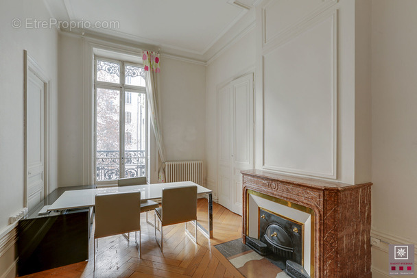 Appartement à LYON-6E