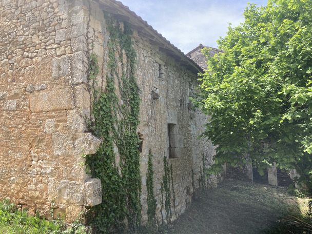 Maison à CORGNAC-SUR-L&#039;ISLE