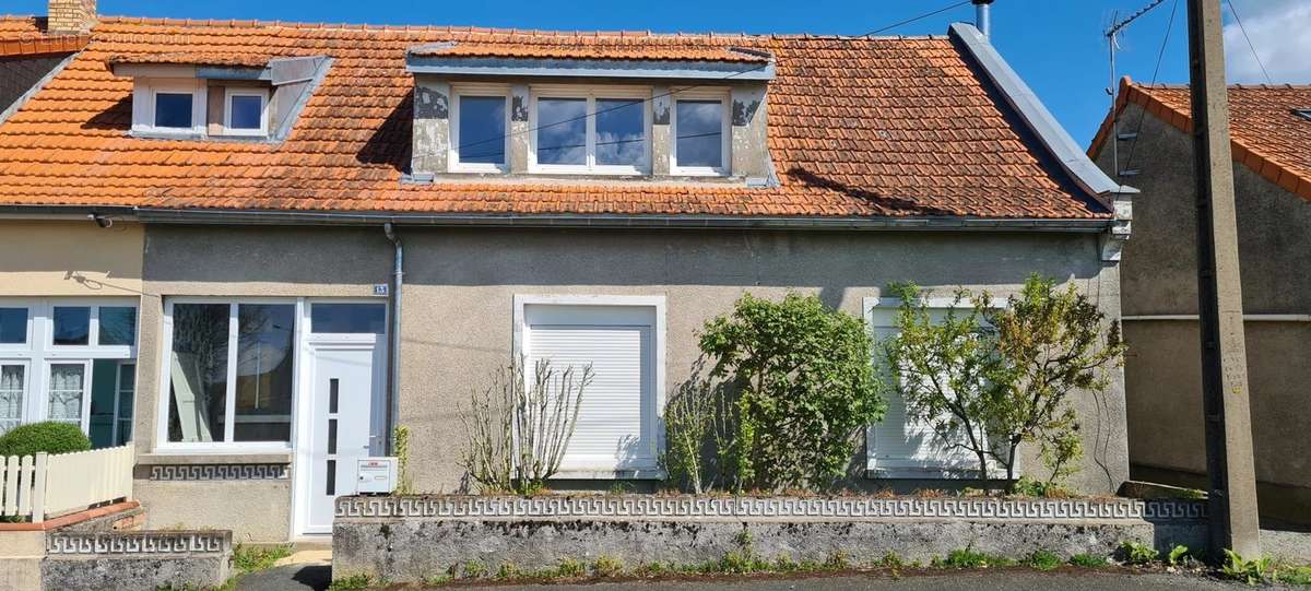 Maison à SEICHES-SUR-LE-LOIR