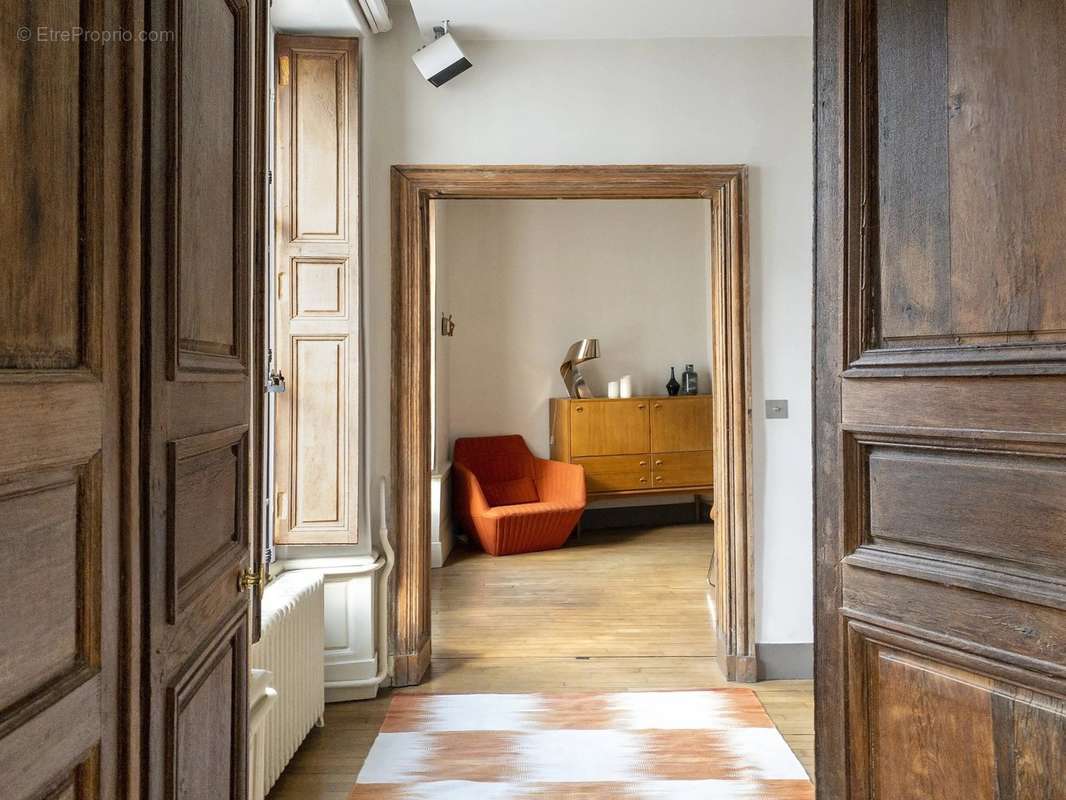 Appartement à PARIS-11E