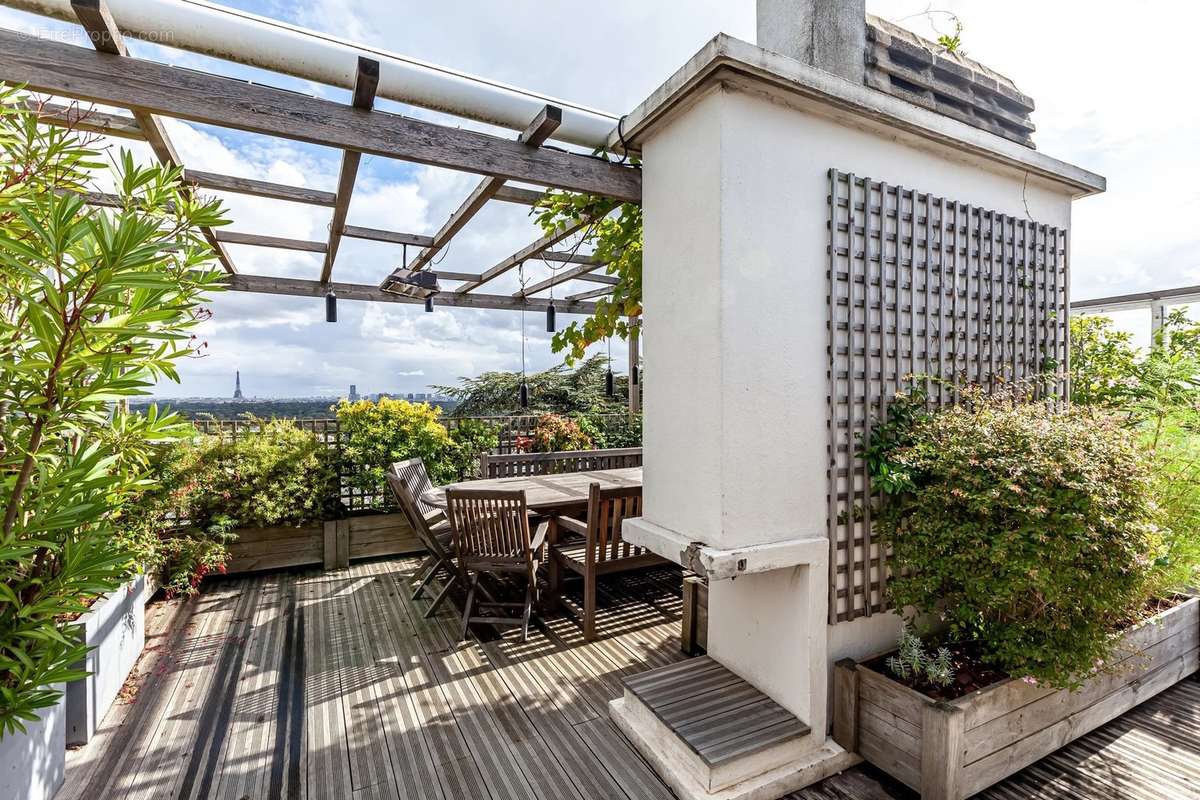 Appartement à SURESNES