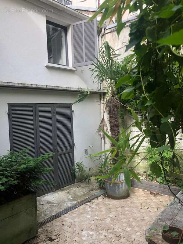 Appartement à NEUILLY-SUR-SEINE