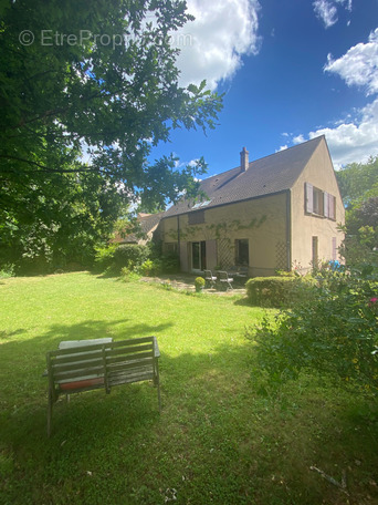 Maison à MONTFORT-L&#039;AMAURY