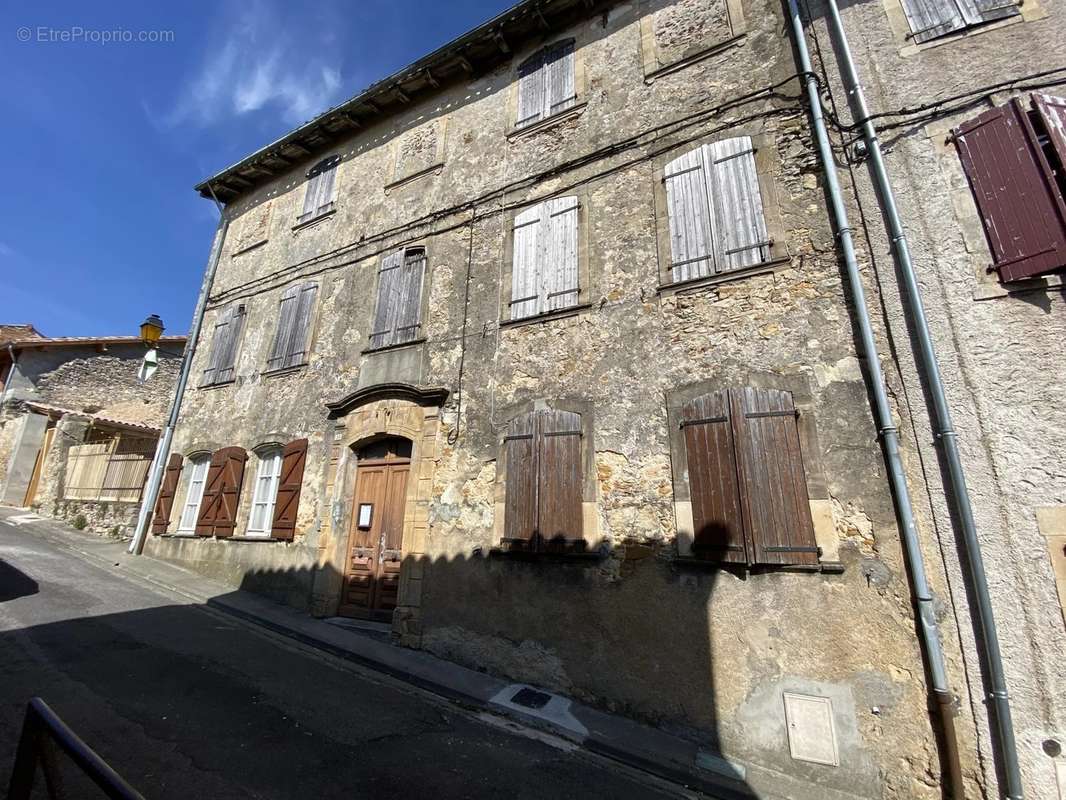 Maison à AURIGNAC