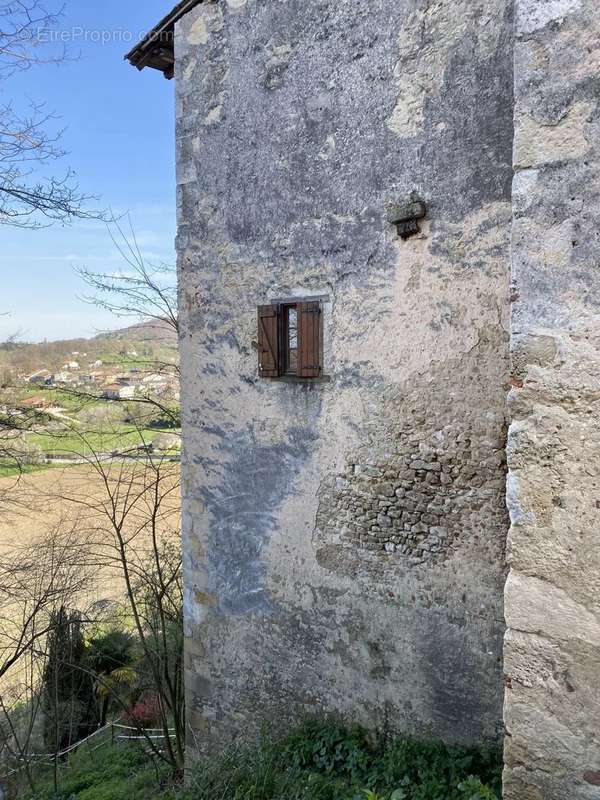 Maison à AURIGNAC