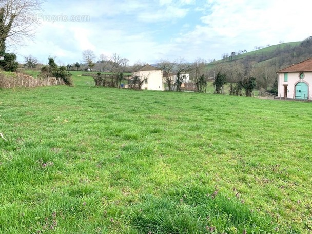 Terrain à VILLERS