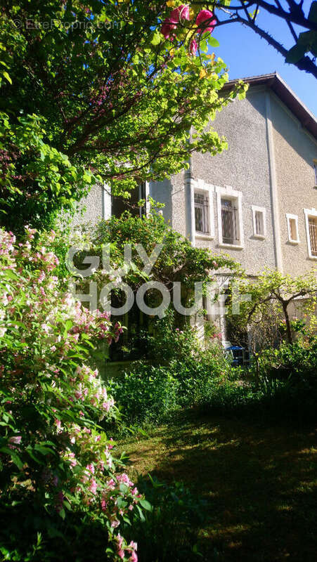 Maison à MONTMORENCY