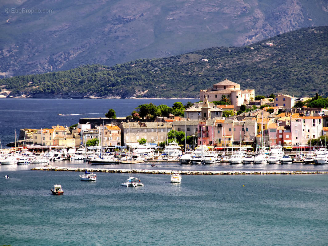 Appartement à SAINT-FLORENT