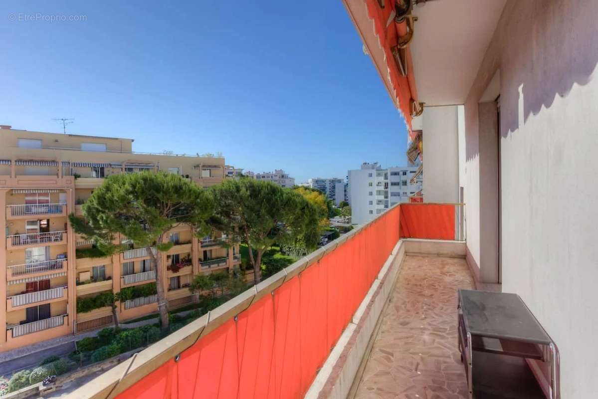 Appartement à CAGNES-SUR-MER