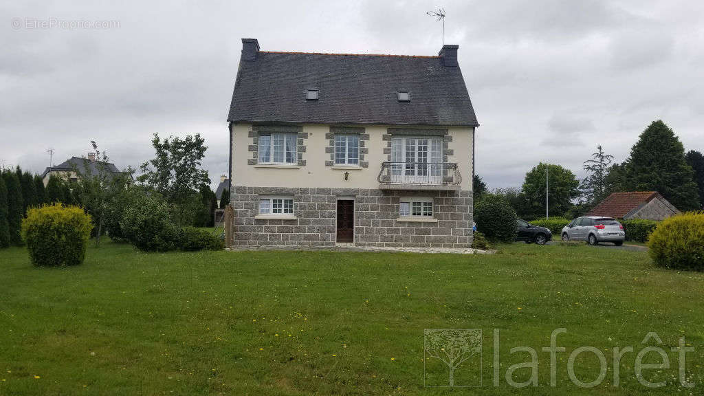 Maison à GUINGAMP