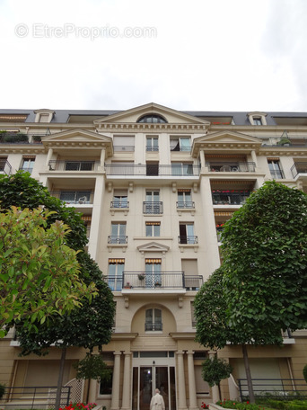 Appartement à ISSY-LES-MOULINEAUX