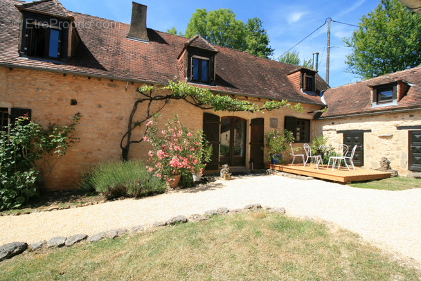 Maison à LES EYZIES-DE-TAYAC-SIREUIL