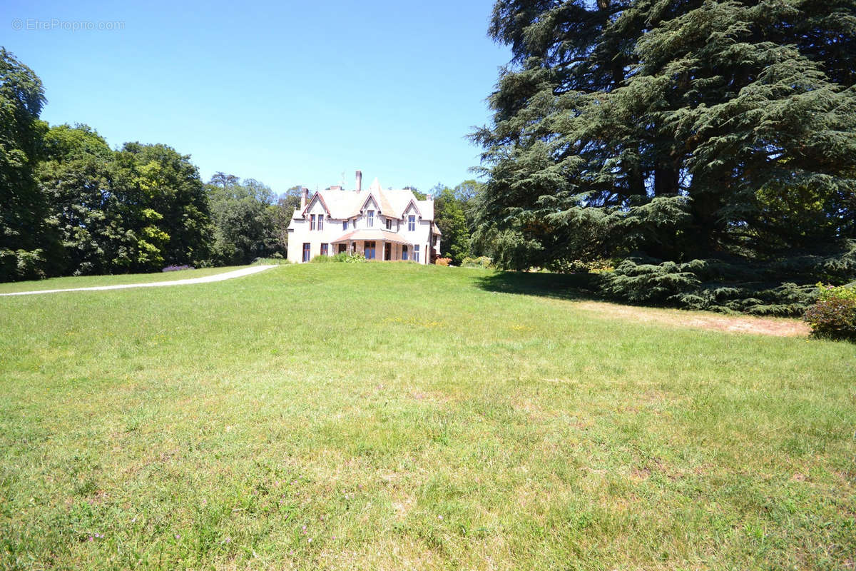 Maison à REYRIEUX