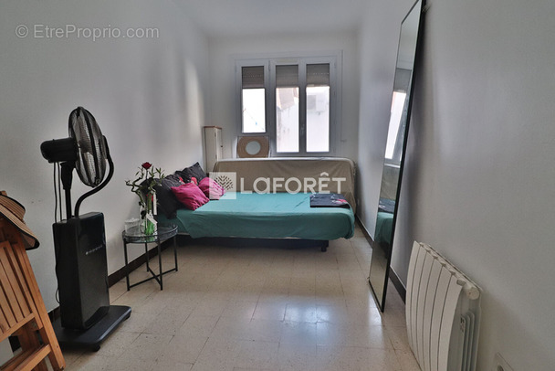 Appartement à MARSEILLE-3E