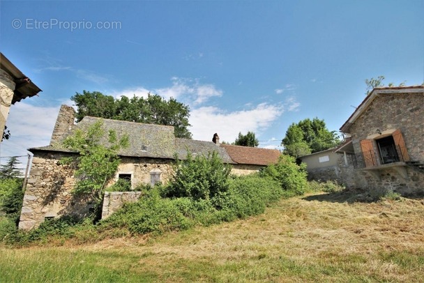 Maison à VILLEFRANCHE-DE-ROUERGUE