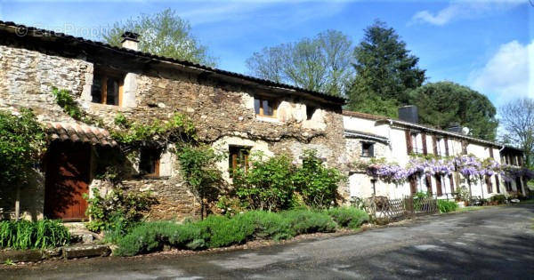 Maison à VERNOUX-EN-GATINE