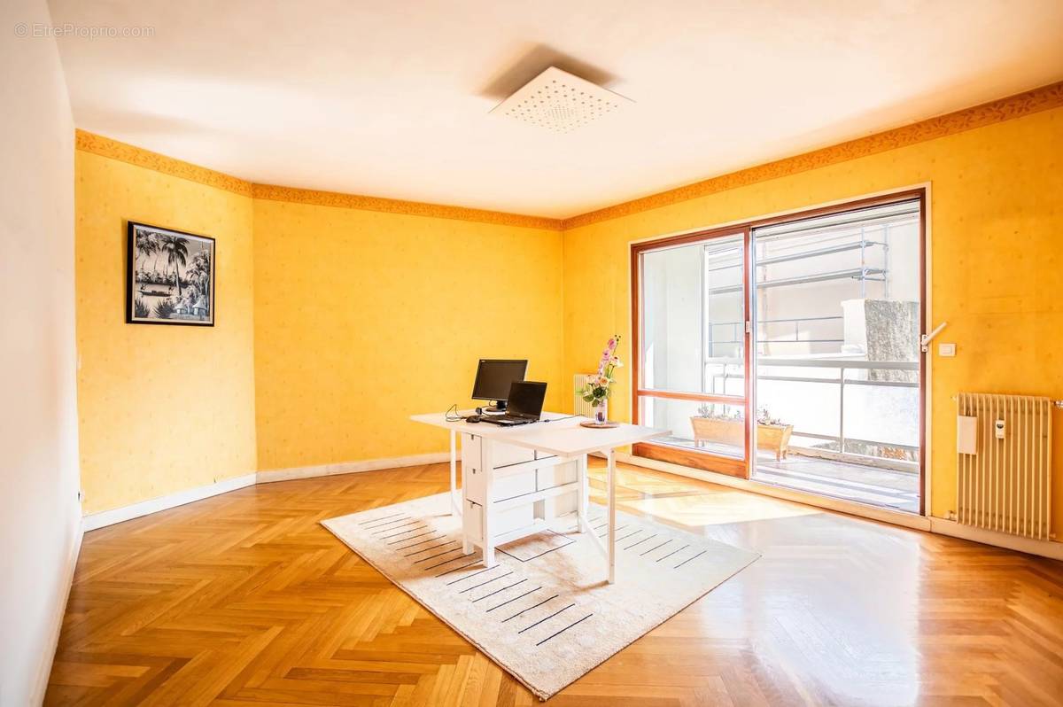 Appartement à LYON-1E