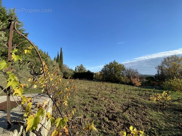 Terrain à DRAGUIGNAN