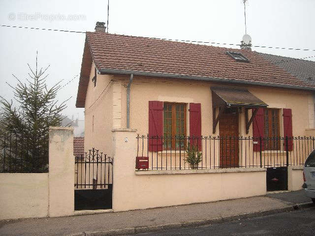 Maison à LE CREUSOT