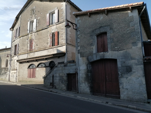 Maison à SAINT-SEVERIN