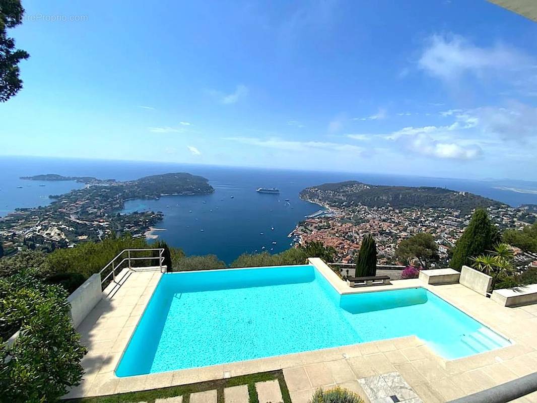 Appartement à VILLEFRANCHE-SUR-MER