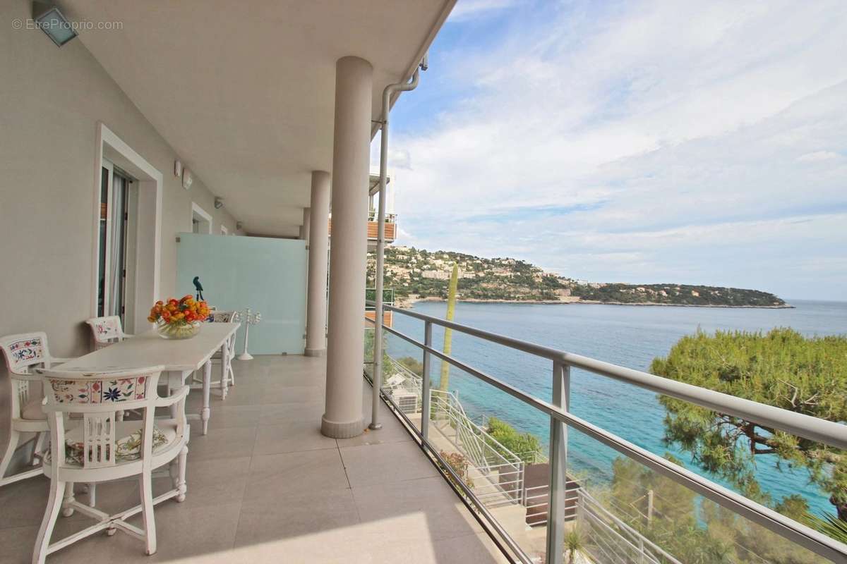 Appartement à ROQUEBRUNE-CAP-MARTIN