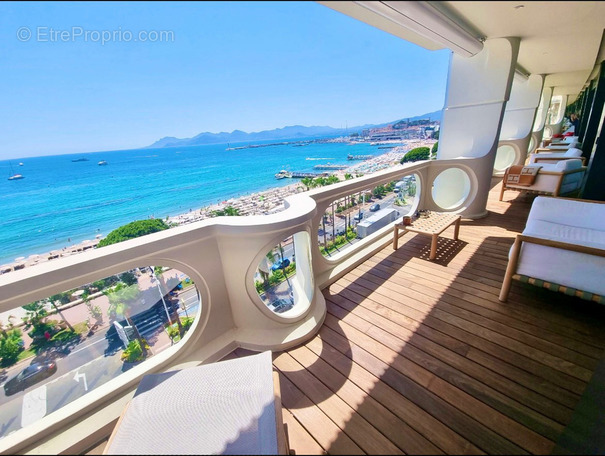 Appartement à CANNES