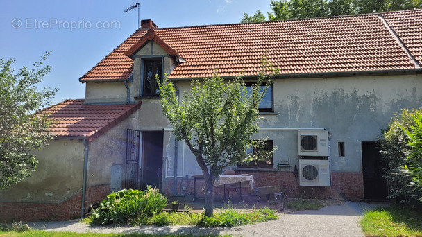 Maison à TEILLET-ARGENTY