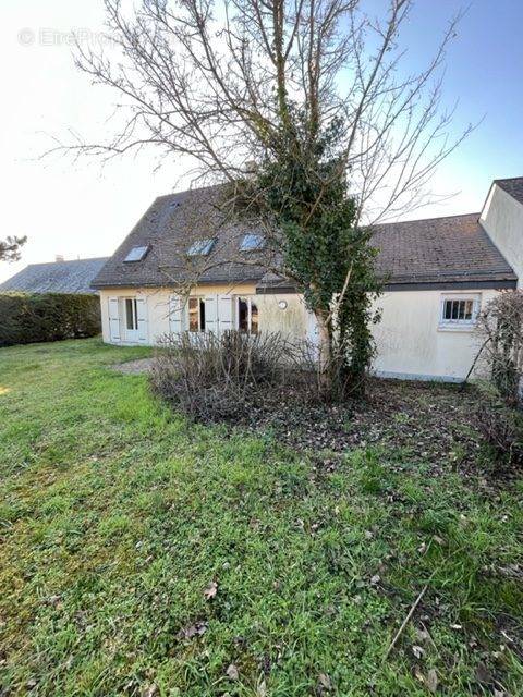 Maison à RESTIGNE