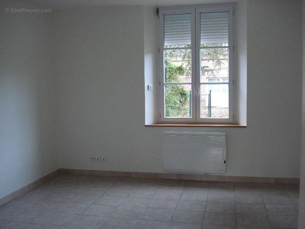 Appartement à TOURNY