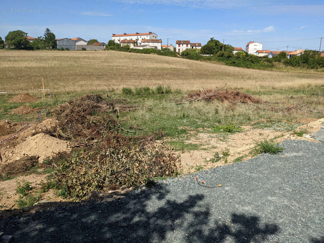 Terrain à NIORT