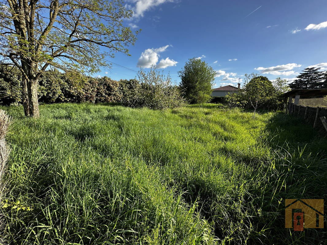 Terrain à SERIGNAC-SUR-GARONNE