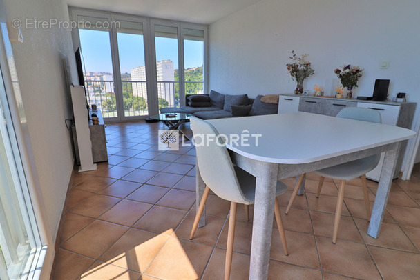 Appartement à MARSEILLE-14E