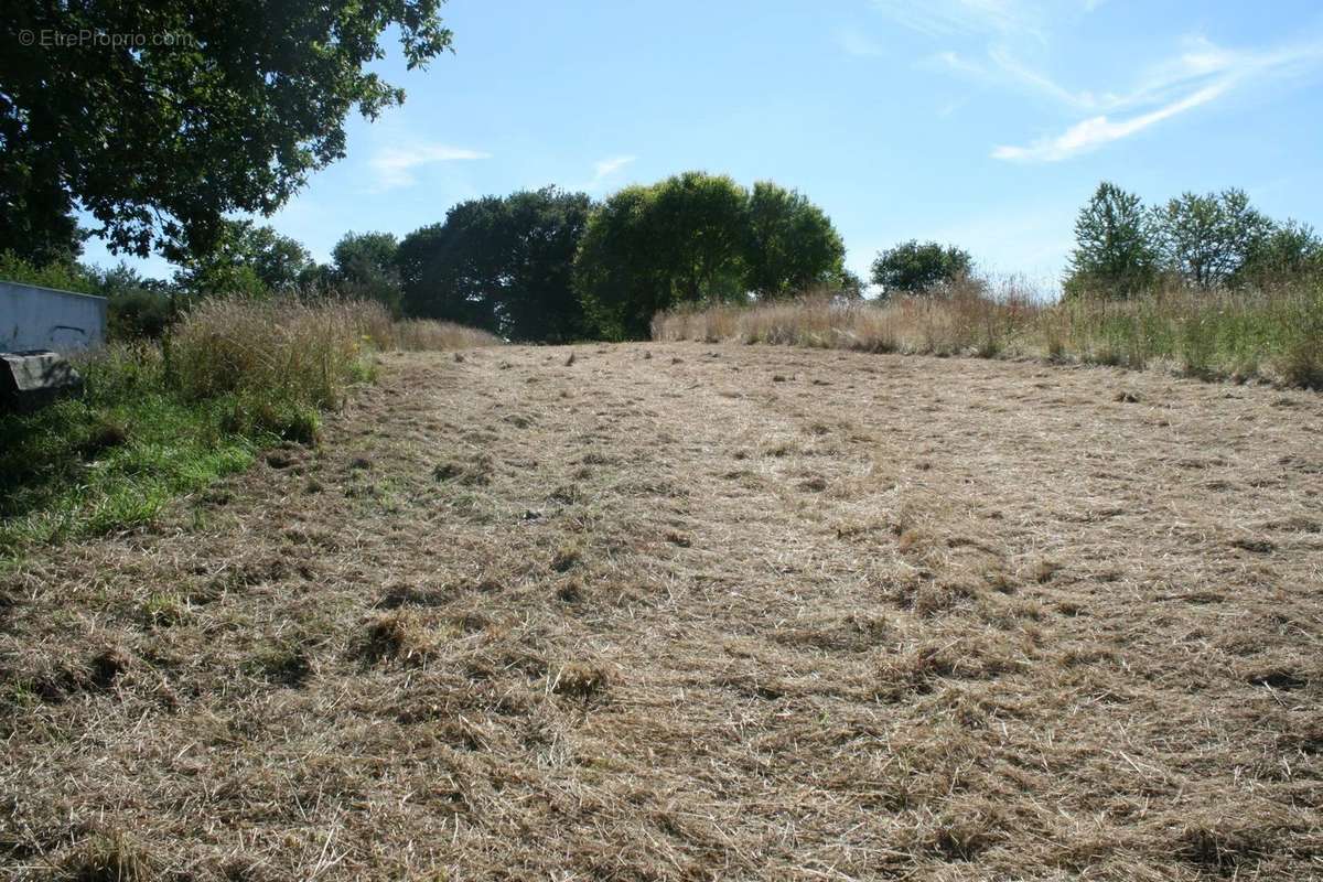 Terrain à JOSSELIN