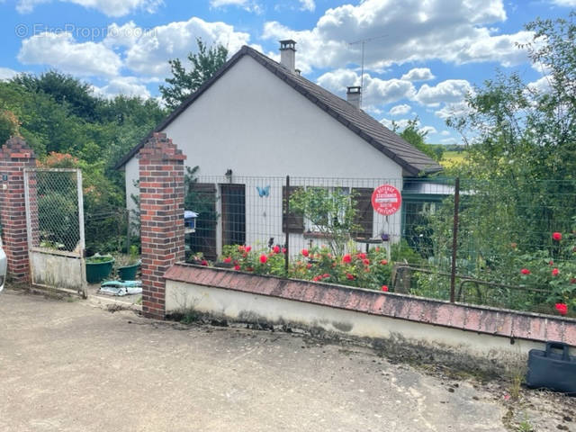 Maison à BONNY-SUR-LOIRE