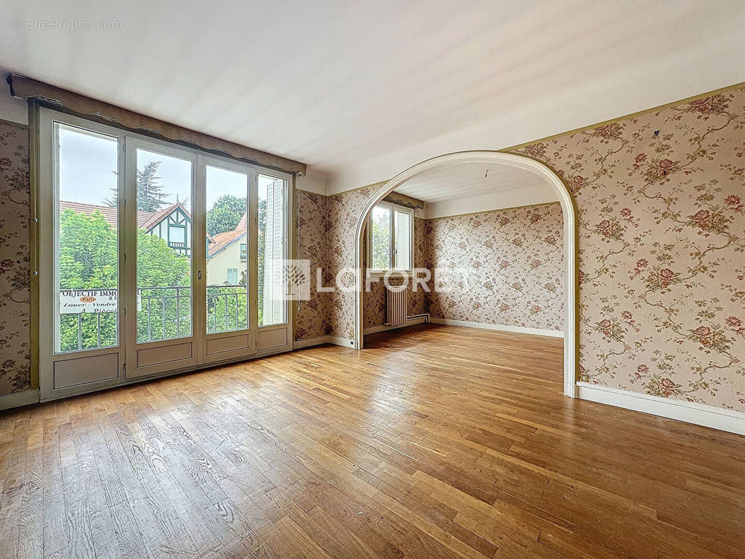 Appartement à BOURG-LA-REINE