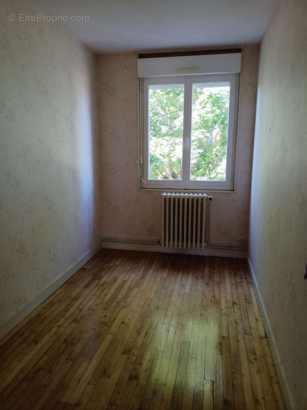 Appartement à VIBRAYE