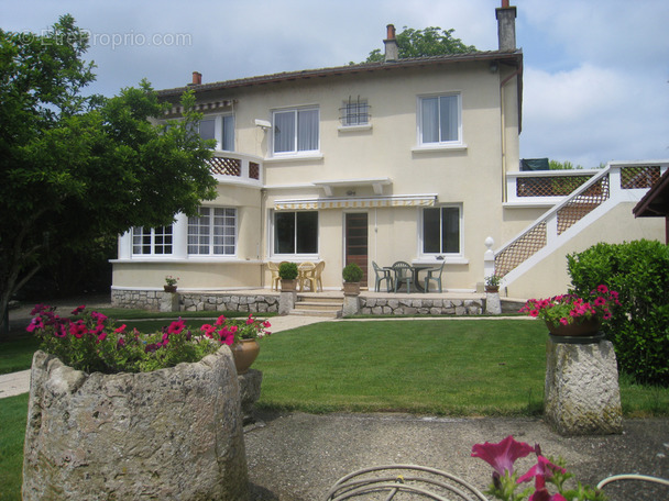 Maison à LAVARDAC