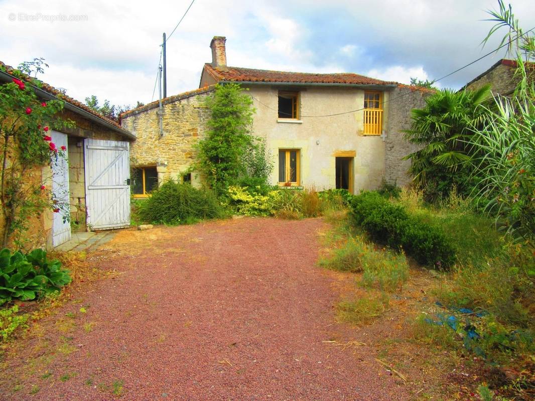 Maison à MAUZE-THOUARSAIS