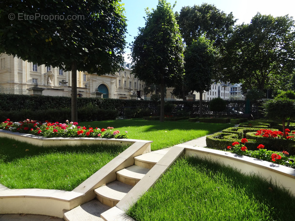 Appartement à ISSY-LES-MOULINEAUX