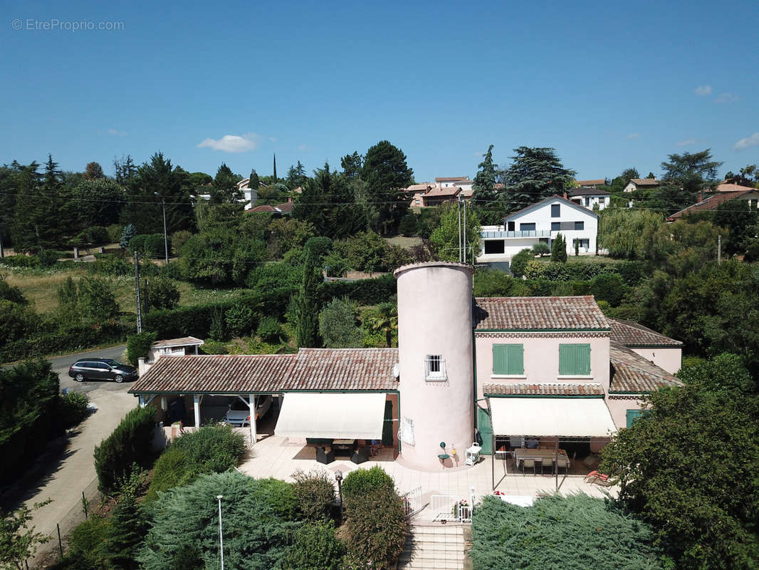 Maison à LIMAS