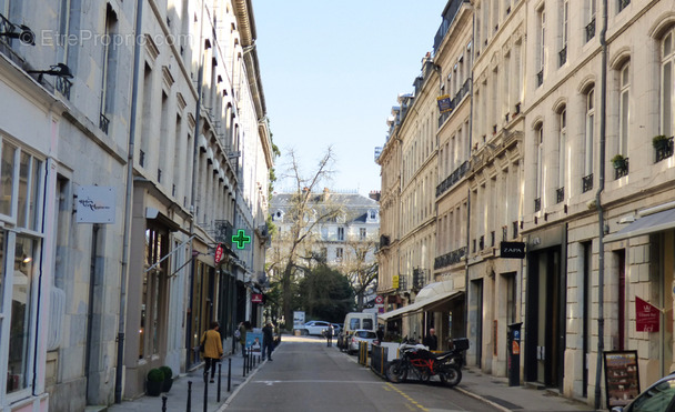 Commerce à BESANCON