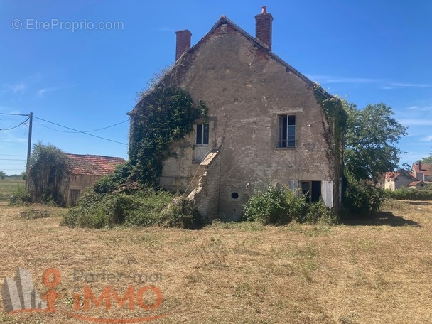 Maison à GARCHY