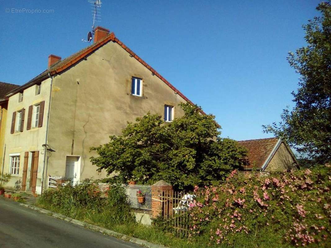 Photo 2 - Maison à LA CLAYETTE